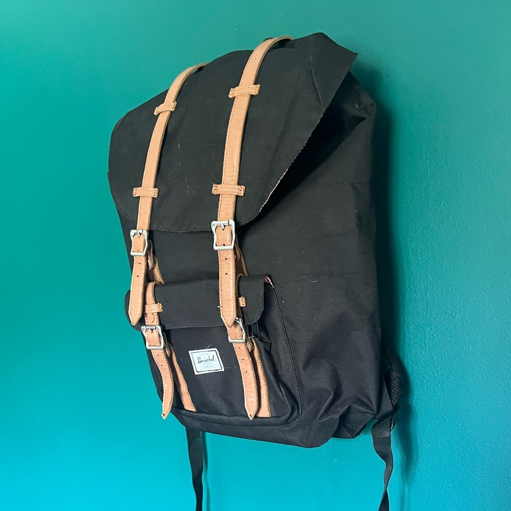 Herschel Little America Backpack - 20L